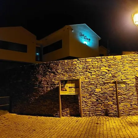 Muralha Azibo Dreams * Santa Combinha