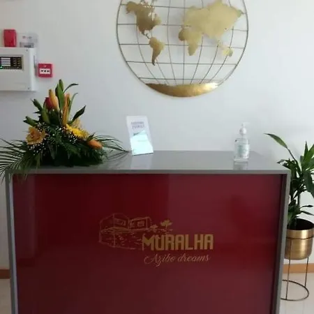 Muralha Azibo Dreams * Santa Combinha